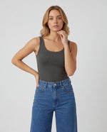 Basica Mujer Naranja - Verde Militar