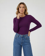 Basica Mujer Banana - Ciruela