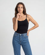 Basica Mujer Magenta - Negra