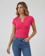 Basica Mujer Kiwi - Coral