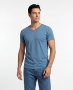 Camiseta Hombre Cuello V - Cielo Jaspe