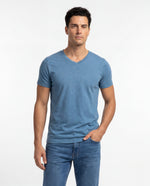 Camiseta Hombre Cuello V - Cielo Jaspe