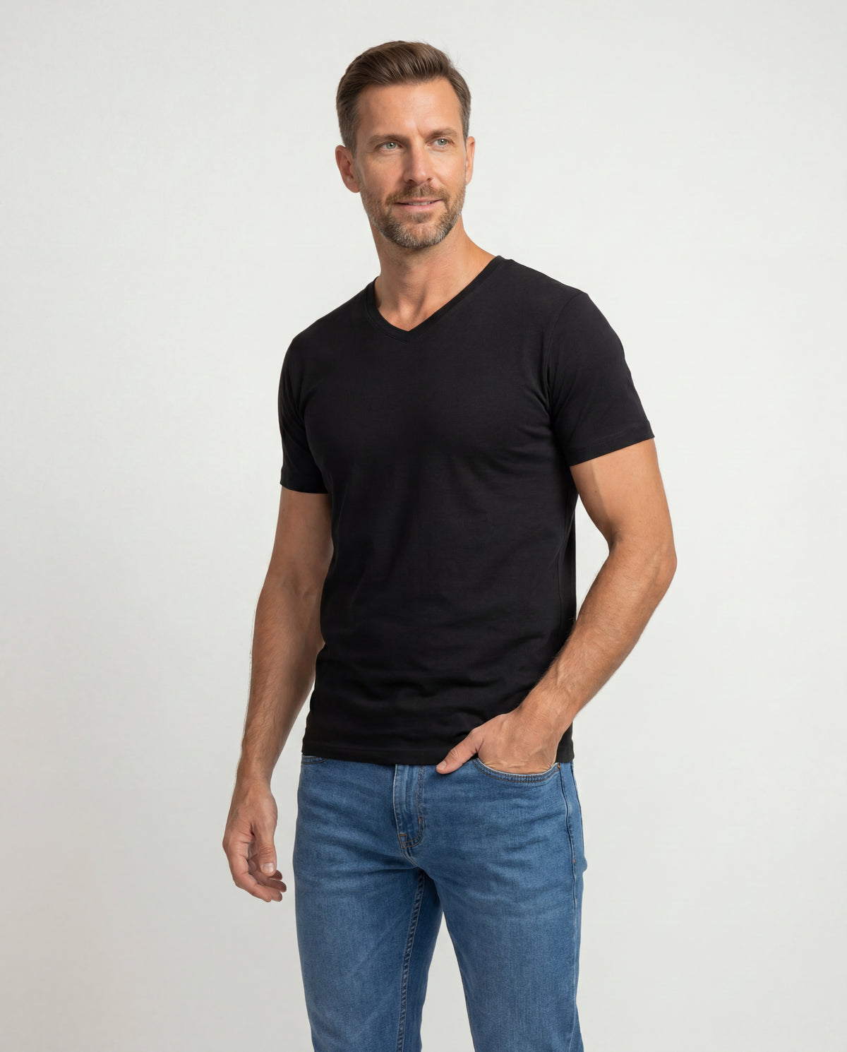 Camiseta Hombre Cuello V - Negra