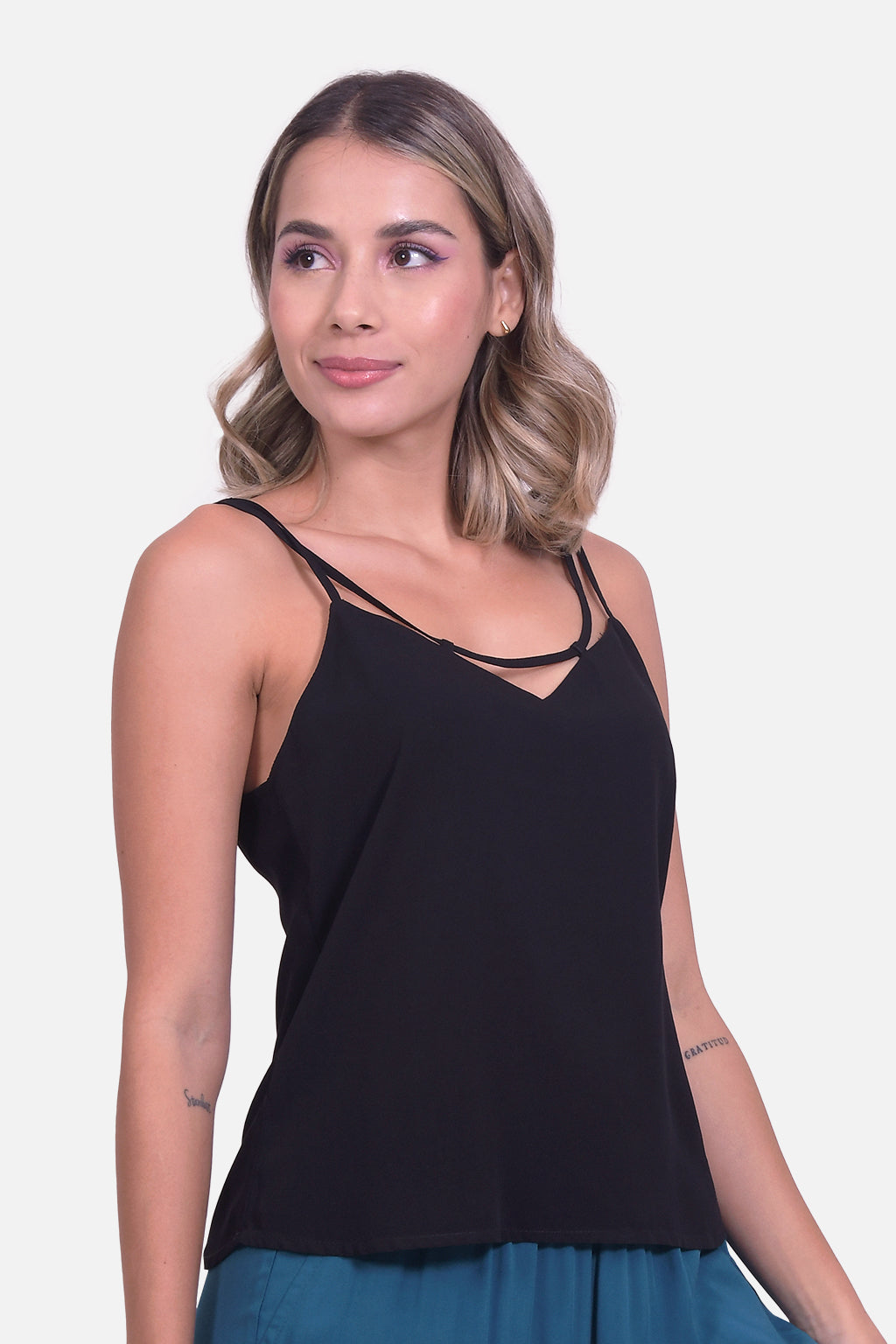 Blusa Chesna - Negra