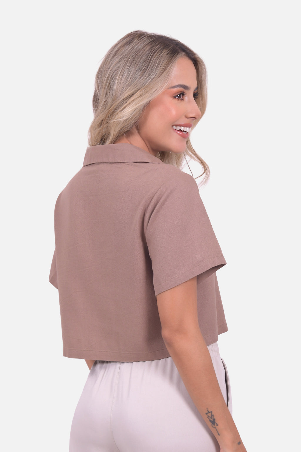 Blusa Saturnia - Cafe