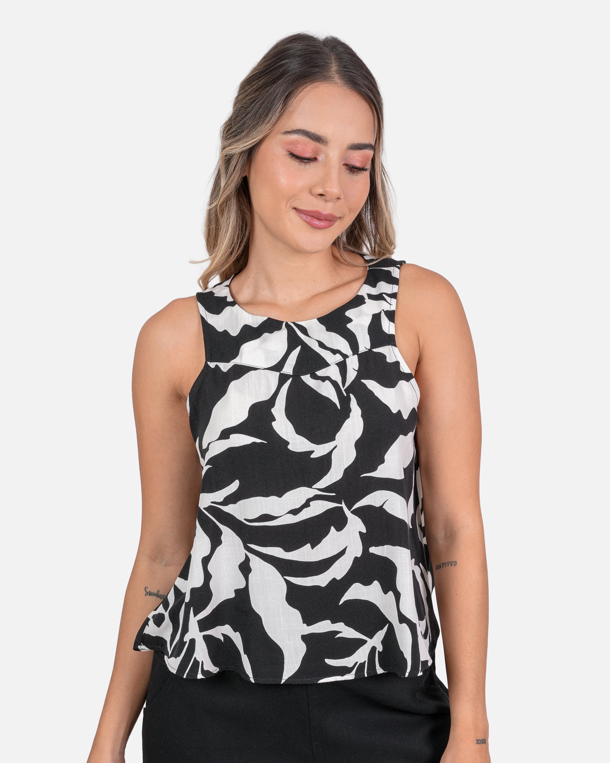 Blusa Corea - Negra